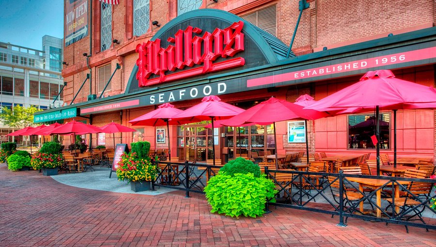 Phillips Seafood Restaurant in Baltimore